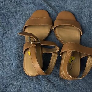 Aeropostale Women's Tan Sandals